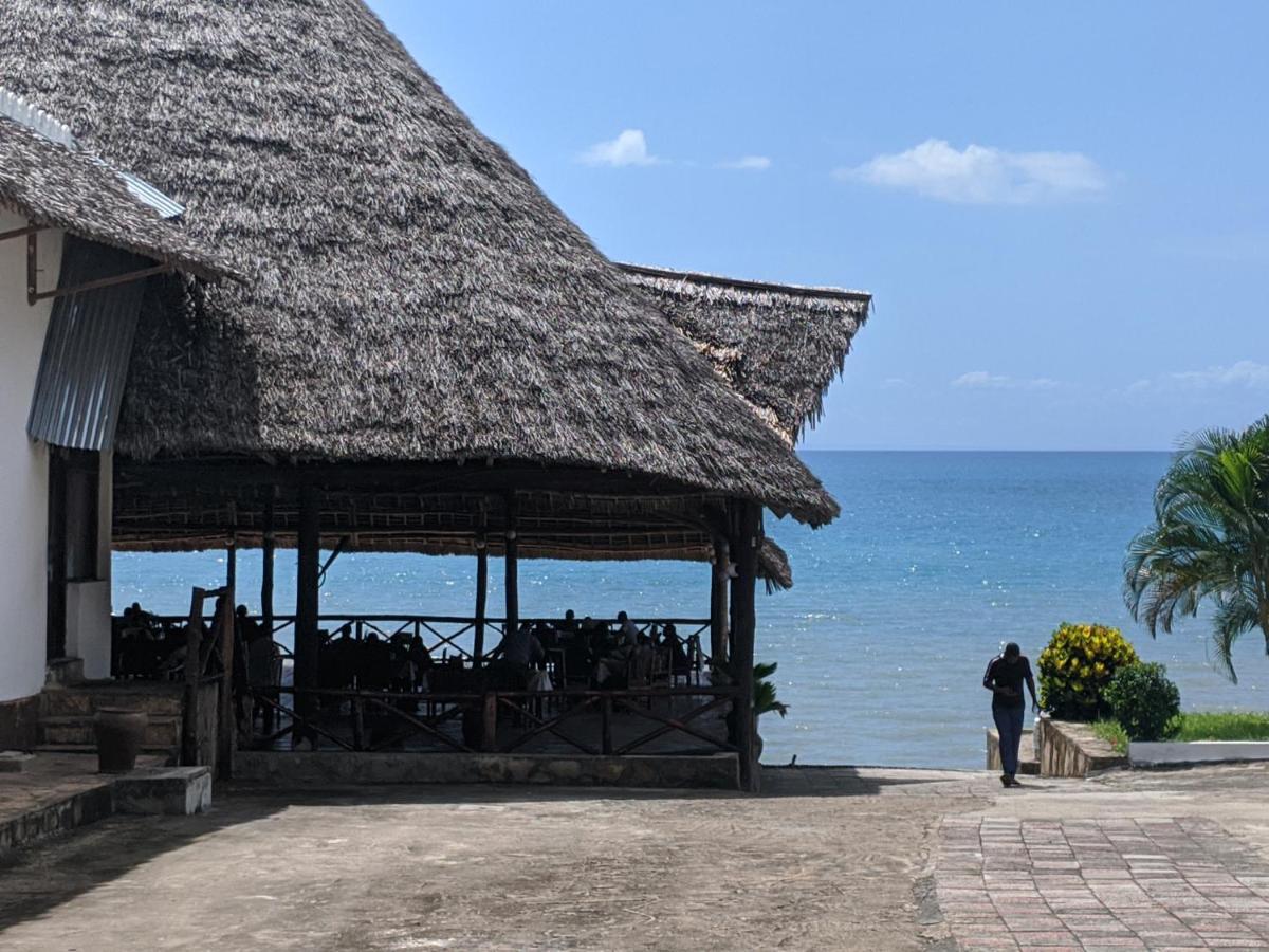 Amaan Ocean Hotel Kihinani Bububu Exterior foto